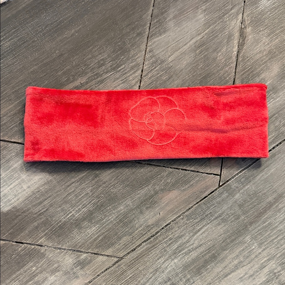 Chanel Red Floral Embroidered Headband new!